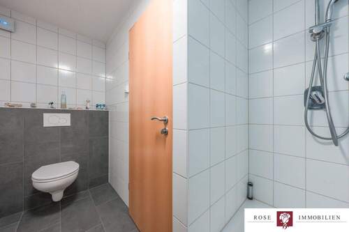 EG - Badezimmer - Bild 2 - 