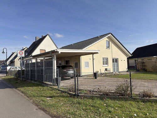 Hausansicht von Straße - 