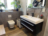 Modernes Badezimmer - 