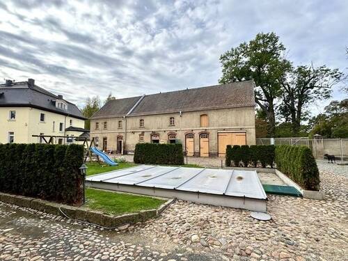 Pool_Innenhof - 