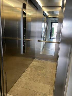 mit Aufzug - Etagenwohnung mit 81,90 m² in Wiesbaden zur Miete