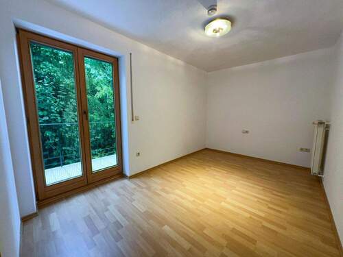 OG Büro mit Balkon - 
