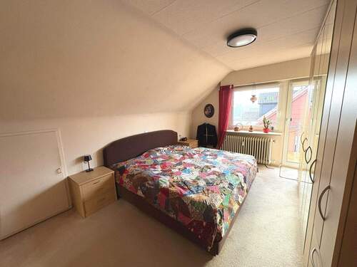 Schlafzimmer - 4 Zimmer Etagenwohnung zum Kaufen in Schönaich