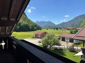 Blick vom Balkon - Dachgeschosswohnung in Unterwössen mit traumhaftem Blick in die Berge