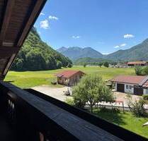 Dachgeschosswohnung in Unterwössen mit traumhaftem Blick in die Berge