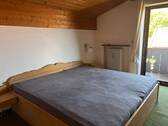 Schlafzimmer - Etagenwohnung mit 90,40 m&sup2; in Unterwössen zum Kaufen