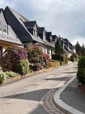 Straßenseite - 