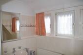 Teilansicht Badezimmer im Obergeschoss - 