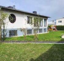 Gepflegtes Einfamilienhaus mit Einliegerbereich, Garten & Option auf zusätzliches 700 m² - Maintal Hochstadt