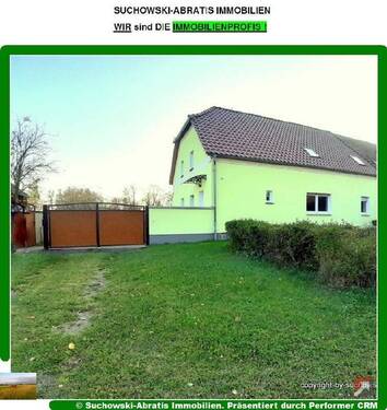 Wohnhaus vorn Bild 2 - Kopie - Nur ca. 60 km von Berlin: *** Erstbezug im modernisierten Landhaus - Wohnen mit Hof, Garten und Nebengebäuden ***