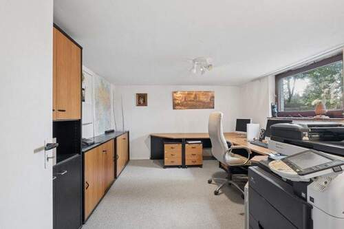 Arbeitszimmer mit Außenzugang - 