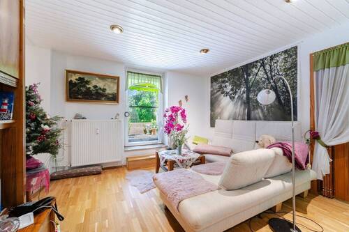 Helles Wohnzimmer zur Terrasse - 