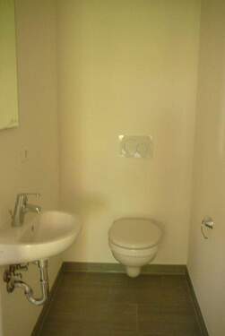 MW-GÄSTE-WC.JPG - 