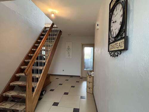 Flur - 4 Zimmer Bungalow zum Kaufen in Hille