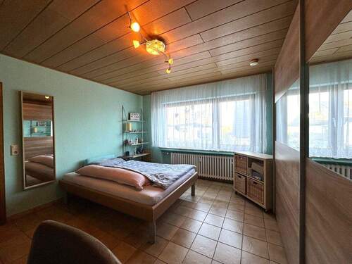 ... hell und freundlich - 