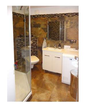 Das neue Duschbad.. mit Waschmaschine - Osterholz * hochwertig saniertes 2-Zimmer-Appartment mit tollem Ausblick