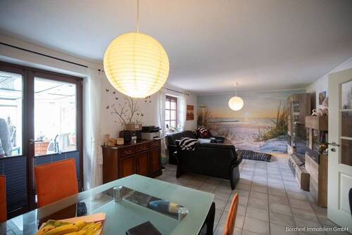 Wohn/- Esszimmer - 