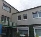 Rückseite Haus mit Balkon 1. OG und Büroeinheit - 