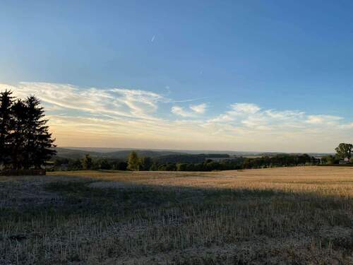 Bild 1 - Baugrundstück mit Fernblick - 64.000,00 EUR Kaufpreis, ca.  0,00 m²