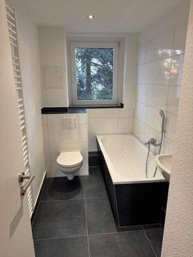 Beispiel Bad - Etagenwohnung mit 60,60 m&sup2; in Neukieritzsch zur Miete