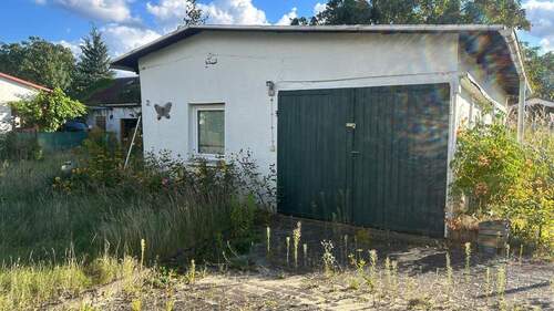 Abrissbungalow mit Garage - Grundstück in Hennickendorf zum Kaufen