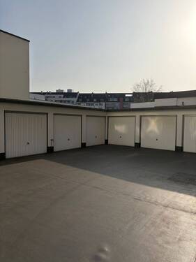 Garagenansicht - Garage, Stellplatz in Düsseldorf