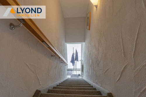 Treppe zum Dachgeschoss - 