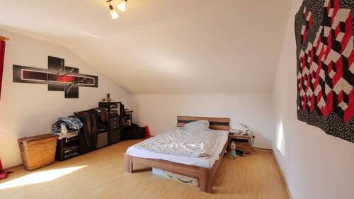 Schlafzimmer OG Whg. links - 