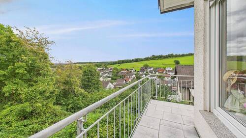Ausblick - Einfamilienhaus mit Einliegerwohnung und tollem Ausblick!