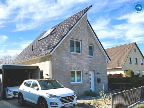 AMR Pult Referenz - 4 Zimmer Einfamilienhaus in Jade
