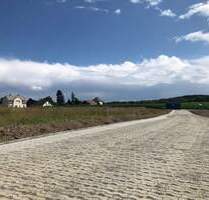 Großes Grundstück am Feldrand mit unverbautem Blick ins Grüne. - Theuma