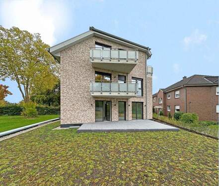 Gartenansicht - Mehrfamilienhaus, Wohnhaus in Rellingen