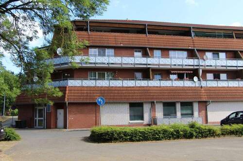 Bild 1 - Sehr schöne helle und freundliche 2 Zimmer Wohnung mit großem Balkon, Kaufoption möglich