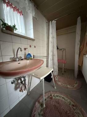 Bad - Dusche im EG - 