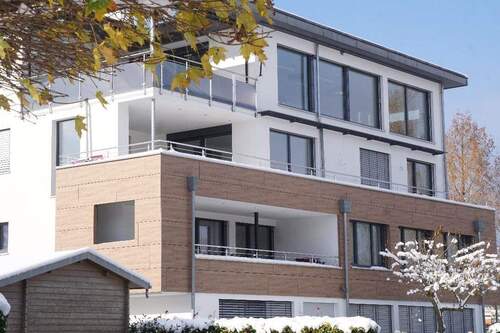 Unsere Residenz im Schnee.JPG - Traumlage See - Sonnige Ferienwohnung Haldenhof - Möblierte 3 Zimmer-Wohnung mit Seesicht