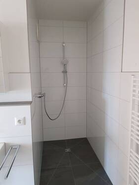 20220212_Dusche im Bad - 