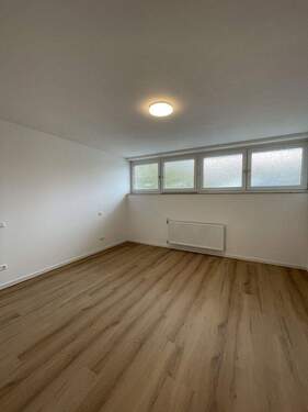 Bild 2 - 1 Zimmer Etagenwohnung zur Miete in Kusel