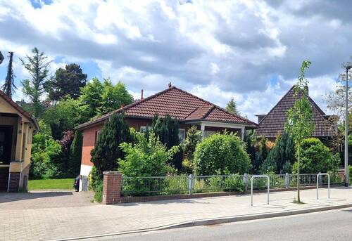 Außenansicht - 4 Zimmer Mehrfamilienhaus, Wohnhaus zum Kaufen in Bad Oldesloe