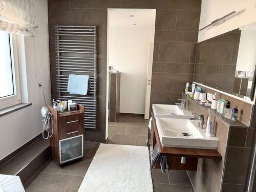 Badezimmer (1.Stock) - 