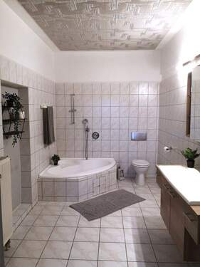 Bad Foto 1 - 3,5 Zimmer Wohnung mit Garagenstellplatz in Bad Münster a. Stein noch OHNE Makler