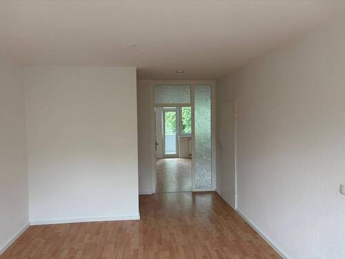 Küche mit Zugang zum Wohnzimmer - 4 Zimmer Etagenwohnung zur Miete in Dorsten