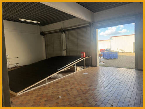 Garage mit Rampe - 