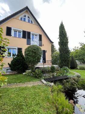 Bild 1 - Sehr gepflegtes Einfamilienhaus mit schönem Garten