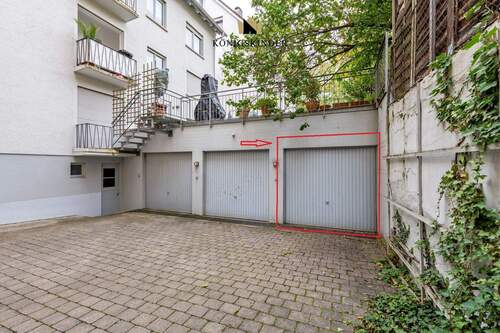 Garage - 4 Zimmer Etagenwohnung zum Kaufen in Stuttgart
