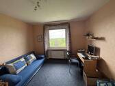 Kinderzimmer/ Büro - 