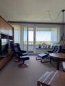 Wohnzimmer mit Loggia - 