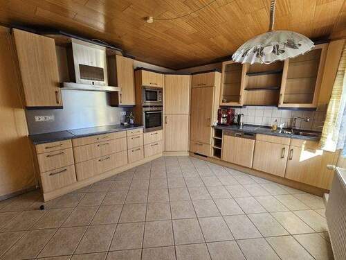 Küche EG - 6 Zimmer Einfamilienhaus in Duppach