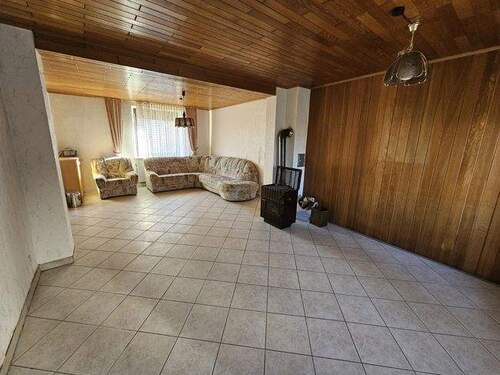 Wohnzimmer EG - Einfamilienhaus mit 174,00 m&sup2; in Duppach zum Kaufen