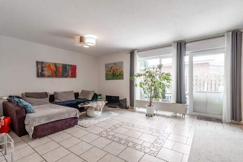 Wohnzimmer - EG - 4 Zimmer Doppelhaushälfte zum Kaufen in Gifhorn