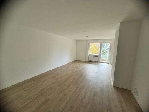 Wohn- und Esszimmer - 